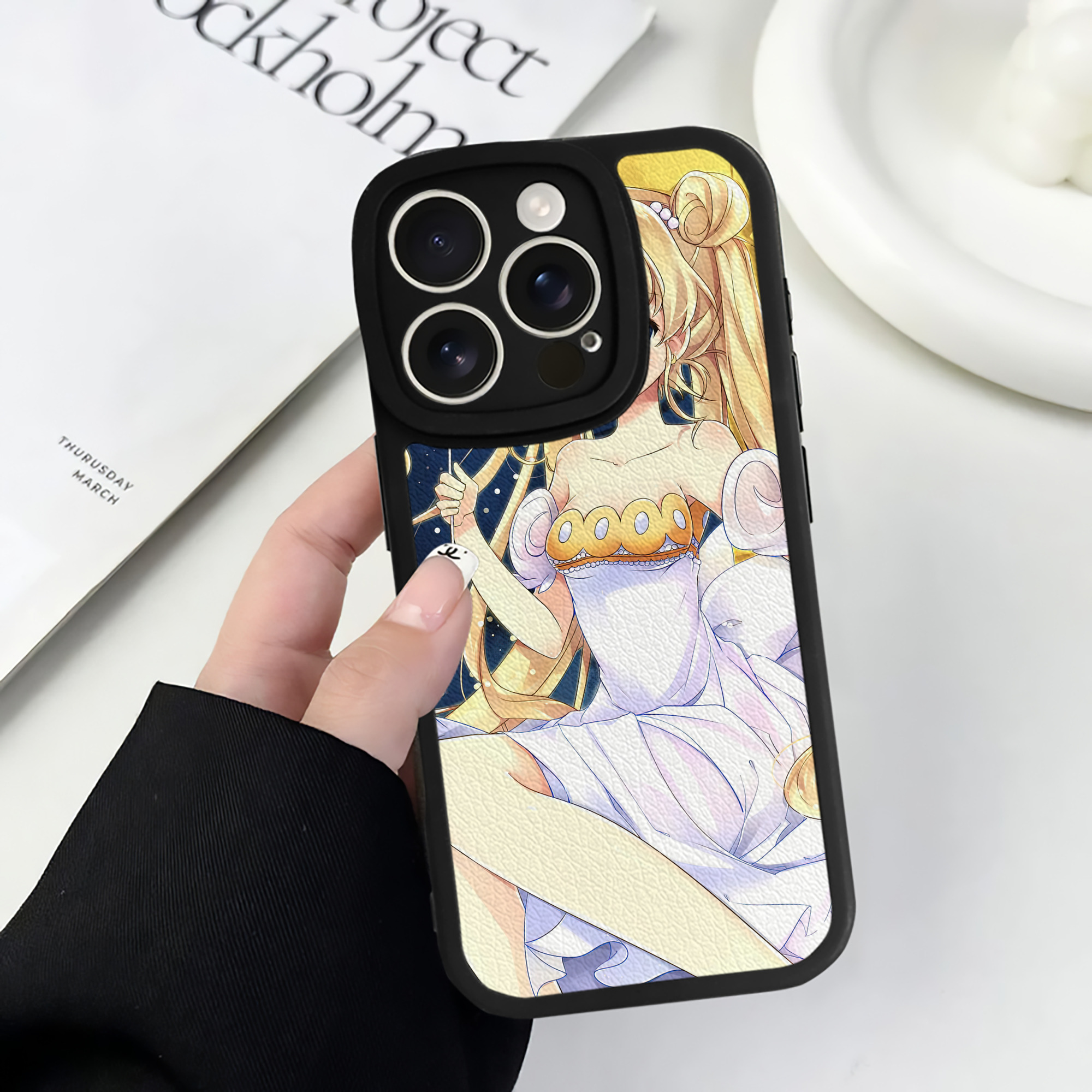 （画像用） 美少女戦士セーラームーン Sailor Moon 【iPhone 16シリーズ対応】シリコンスマホケース（レザー調） 材質：シリコン